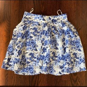 Puffed floral skirt
